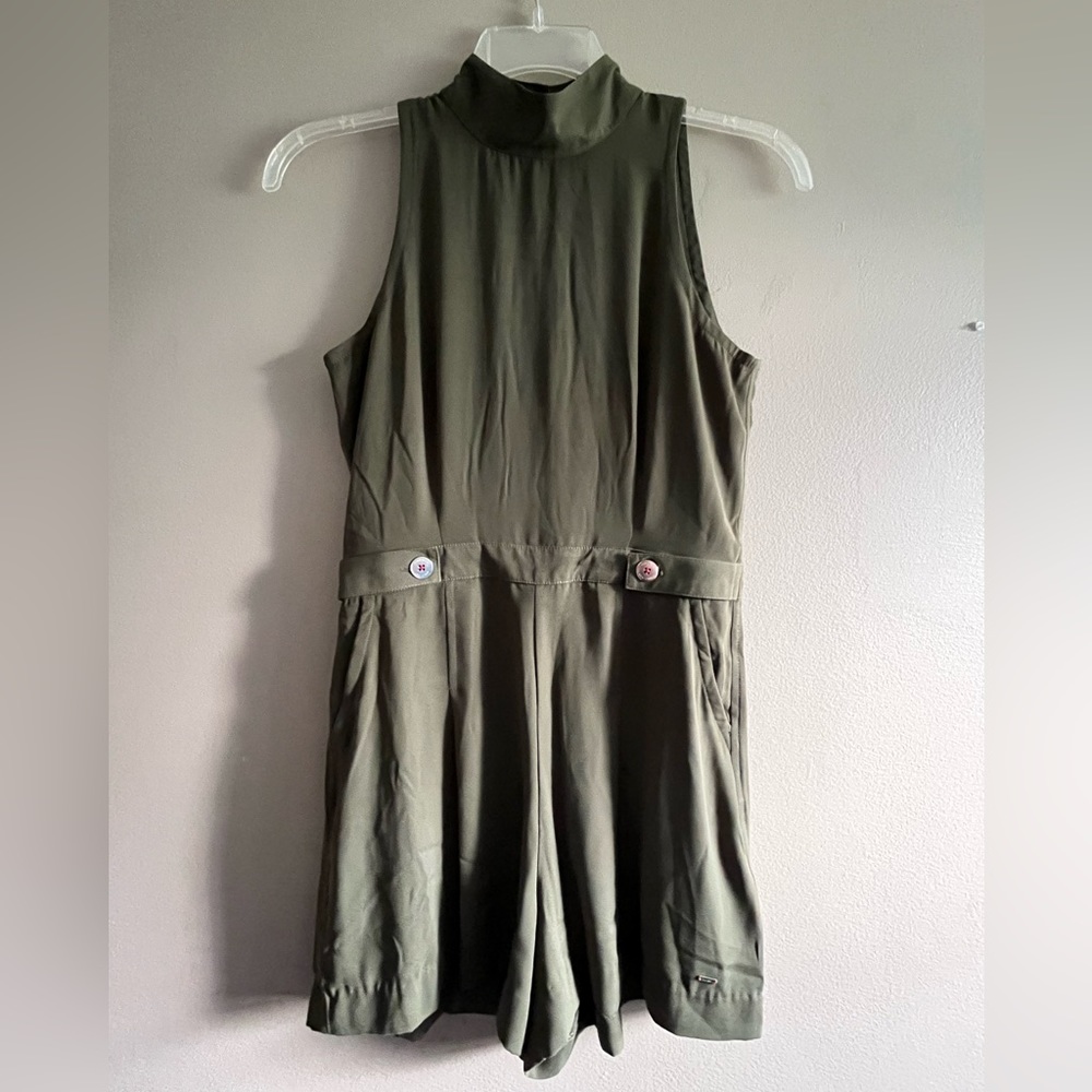 Tommy Hilfiger Women’s Olive green Romper size:4